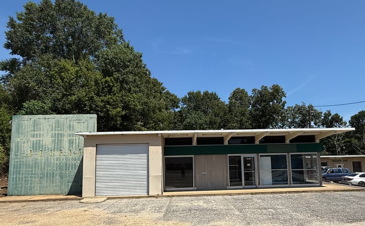 Pictures of Retail, Office, Industrial property located at 3327 Harrison Rd, Montgomery, AL 36109 for lease - image #1