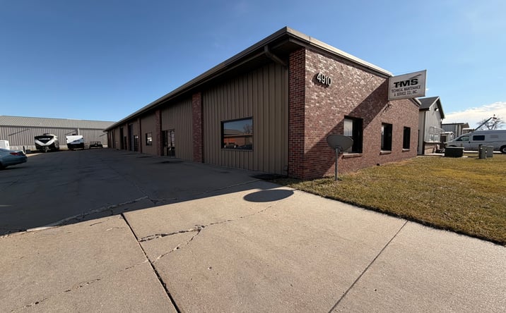 Pictures of Industrial property located at 4910 N 57th St, Lincoln, NE 68507 for lease - image #1