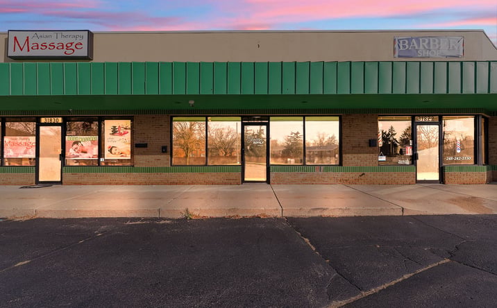 Pictures of Retail, Office, Restaurant property located at 31822 Grand River Ave, Farmington, MI 48336 for lease - image #1