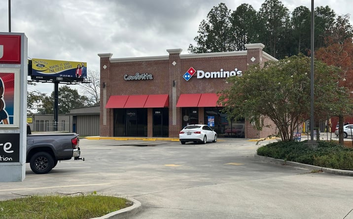 Pictures of Retail property located at 2510 Veterans Memorial Dr, Abbeville, LA 70510 for lease - image #1