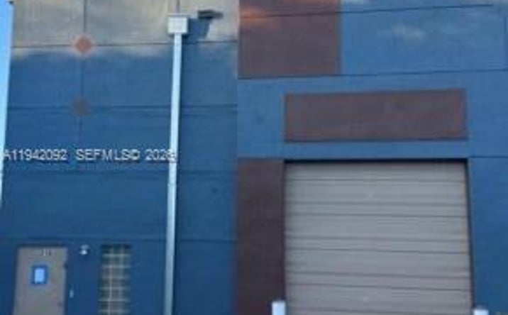 Pictures of Industrial property located at 20200 NW 2nd Ave # C10, Miami Gardens, FL 33169 for lease - image #1