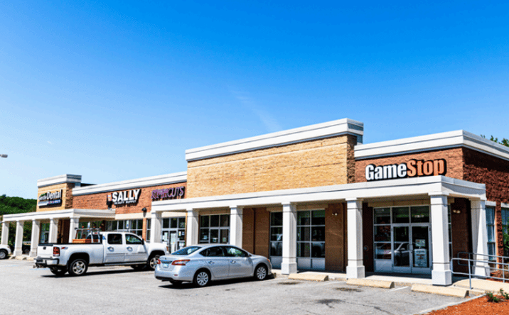 Pictures of Retail property located at 127 Topsham Fair Mall Rd, Topsham, ME 04086 for lease - image #1