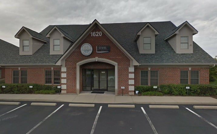 Pictures of Retail, Office property located at 1620 W Oak St, Zionsville, IN 46077 for lease - image #1