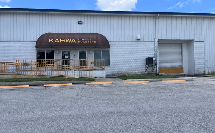 Pictures of Industrial property located at 3070 44th Ave N, St. Petersburg, FL 33714 for lease - image #1