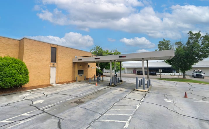 Pictures of Retail property located at 8433 1st Avenue, Leeds,, Leeds, AL 35094 for lease - image #1