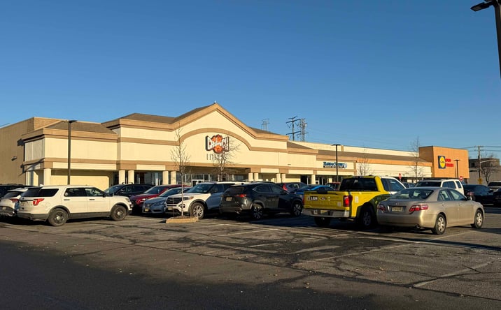 Pictures of Retail property located at 789 St Georges Ave, Woodbridge Township, NJ 07095 for lease - image #1