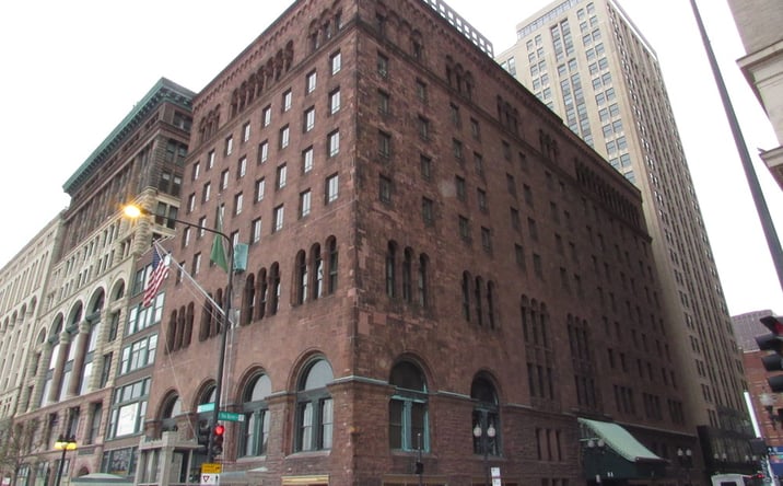 Pictures of Retail property located at 81 E Van Buren St, Chicago, IL 60605 for lease - image #1