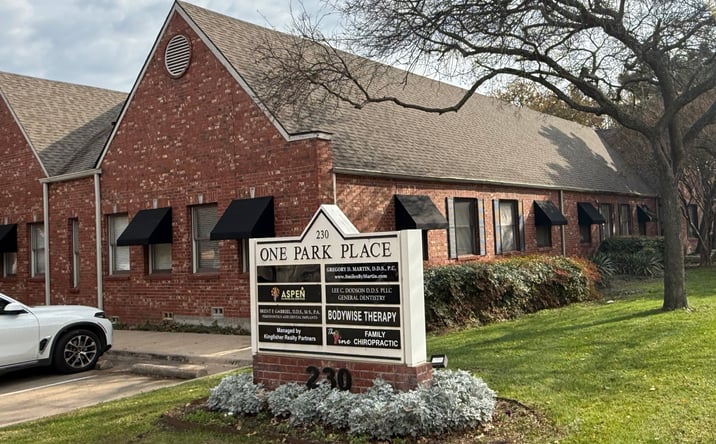 Pictures of Office property located at 230 Park Blvd, Grapevine, TX 76051 for lease - image #1
