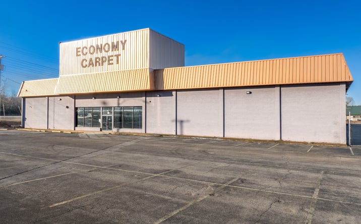Pictures of Retail property located at 105 W Avalon Ave, Muscle Shoals, AL 35661 for lease - image #1