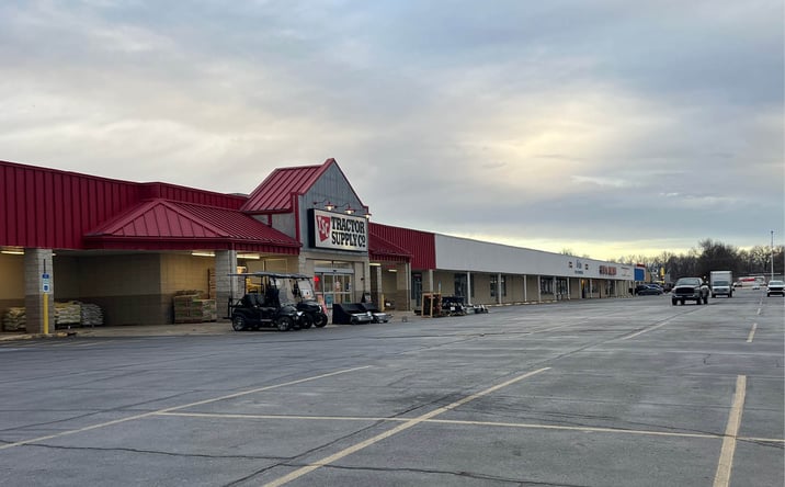 Pictures of Retail property located at 1403-1515 S. Santa Fe Aven, Vista, US 92083 for lease - image #1