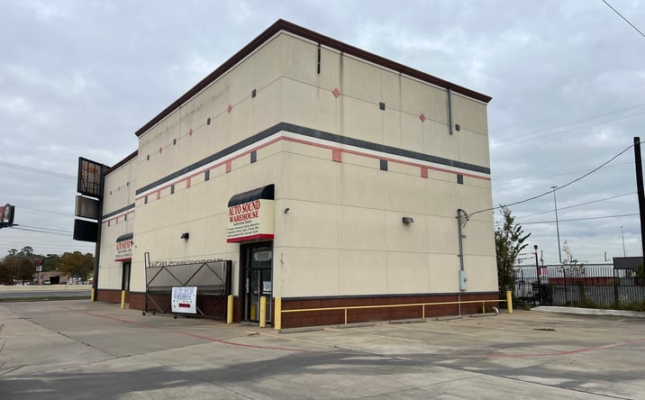 Pictures of Retail, Office property located at 15608 E Freeway Service Rd, Channelview, TX 77530 for lease - image #1