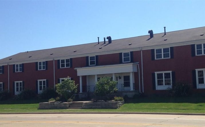 Pictures of Office property located at 985 LINCOLN Road 300, Bettendorf, IA 52722 for lease - image #1