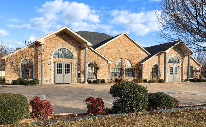 Pictures of Office property located at 345 Westpark Wy, Euless, TX 76040 for lease - image #1