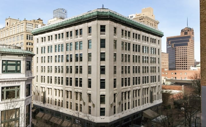 Pictures of Office property located at 80 Monroe Ave, Memphis, TN 38103 for lease - image #1