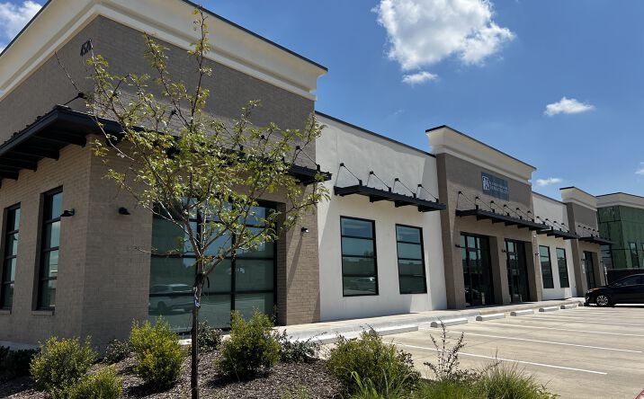 Pictures of Retail, Office property located at 4500 N MacArthur Blvd Suite 102, Irving, TX 75038 for lease - image #1