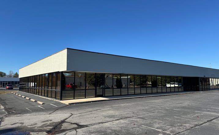 Pictures of Office property located at 6112 Shallowford Rd, Chattanooga, TN 37421 for lease - image #1