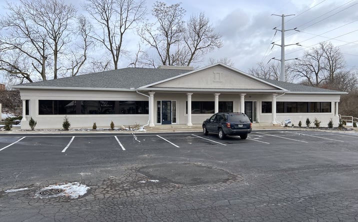 Pictures of Office property located at 6707 Monroe St, Sylvania, OH 43560 for lease - image #1