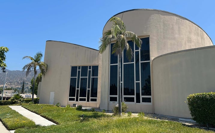 Pictures of Retail property located at 556 W Glenoaks Blvd, Glendale, CA 91202 for lease - image #1