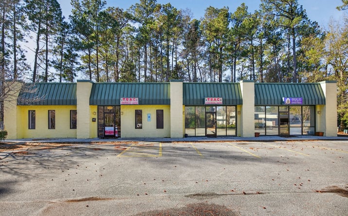 Pictures of Office, Retail, Special Purpose property located at 3910 Princess Pl Dr, Wilmington, NC 28405 for lease - image #1