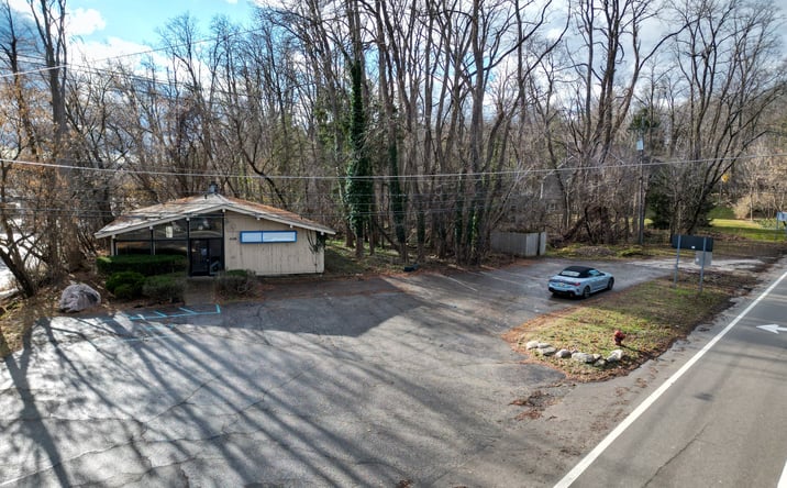 Pictures of Office, Retail property located at 4085 Pontiac Trail, Orchard Lake Village, MI 48323 for lease - image #1