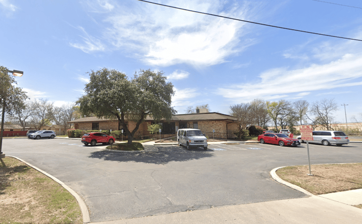 Pictures of Office property located at 8303 Military Dr W, San Antonio, TX 78227 for lease - image #1
