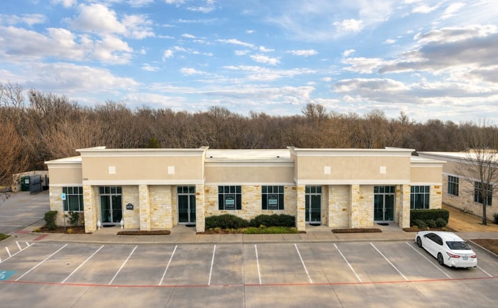 Pictures of Office, Retail property located at 3900 S Stonebridge Dr, McKinney, TX 75070 for lease - image #1