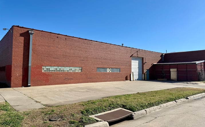 Pictures of Industrial property located at 1058 N Washington Ave, Wichita, KS 67214 for lease - image #1