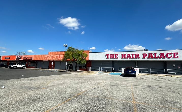 Pictures of Retail property located at 2818 Mount Ephraim Avenue, Camden, NJ 08104 for lease - image #1