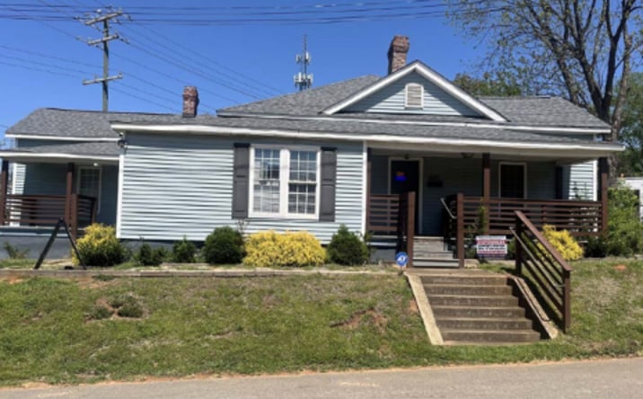 Pictures of Retail, Office property located at 401 Charles Ave, Charlotte, NC 28205 for lease - image #1
