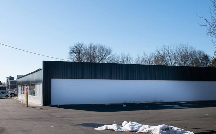 Pictures of Industrial property located at 523 E Lewis and Clark Pkwy, Clarksville, IN 47129 for lease - image #1