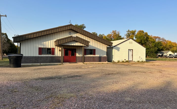 Pictures of Retail, Office, Industrial property located at 700 E 6th St, Freeman, SD 57029 for lease - image #1