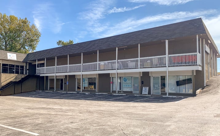 Pictures of Retail, Office property located at 216 - 326 Sonderen St, O'Fallon, MO 63366 for lease - image #1