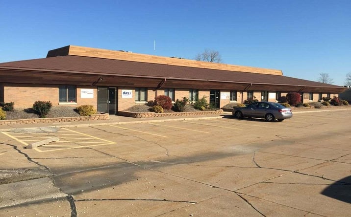 Pictures of Office property located at 2001 52ND Avenue 2, Moline, IL 61265 for lease - image #1
