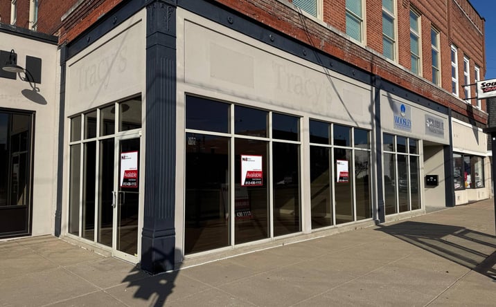 Pictures of Retail, Office property located at 2233 W Franklin St, Evansville, IN 47712 for lease - image #1