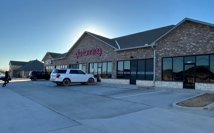 Pictures of Retail, Office property located at 2404 NW 178th St, Edmond, OK 73012 for lease - image #1