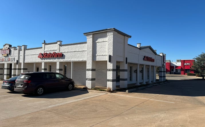 Pictures of Retail, Office property located at 4404 NW Cache Rd, Lawton, OK 73505 for lease - image #1