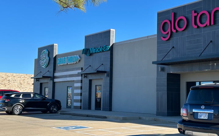 Pictures of Retail, Office property located at 3929 N Kickapoo Ave, Shawnee, OK 74804 for lease - image #1