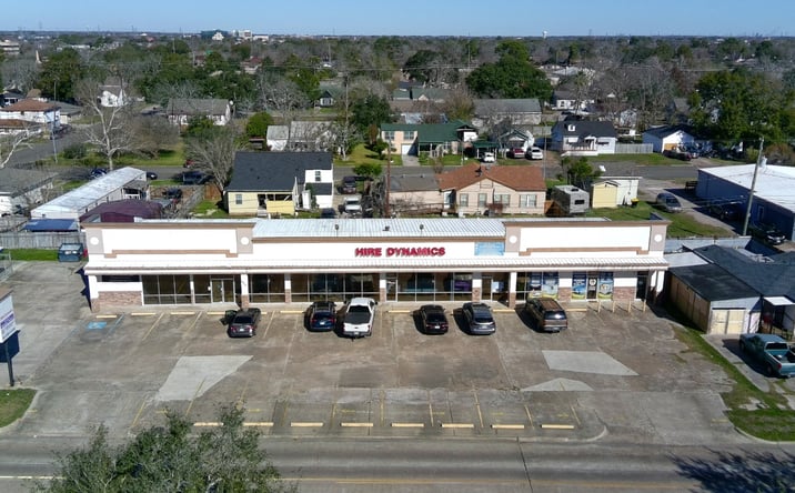 Pictures of Retail property located at 614 Park St, Baytown, TX 77520 for lease - image #1