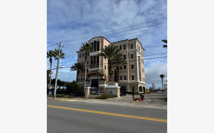 Pictures of Office property located at 825 Ballough Rd, Daytona Beach, FL 32114 for lease - image #1