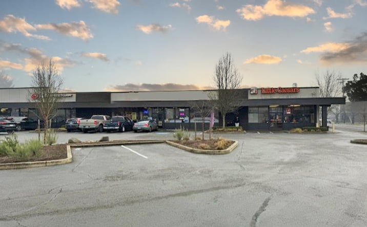 Pictures of Retail property located at 526 Oregon 99W, McMinnville, OR 97128 for lease - image #1
