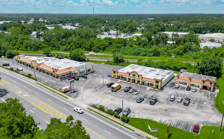 Pictures of Retail, Restaurant property located at 1007–1053 NE 14th Street, Ocala, FL 34470 for lease - image #1