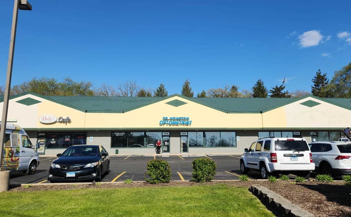 Pictures of Retail property located at 210 Penny Avenue E-F, East Dundee, IL 60118 for lease - image #1