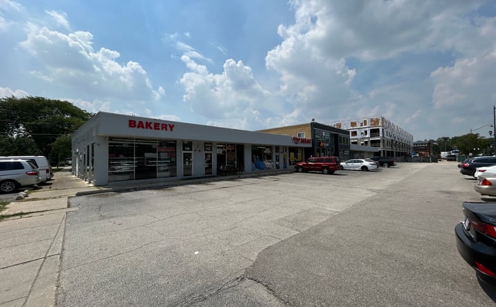 Pictures of Office property located at 718 W Irving Park Road 718-A, Bensenville, IL 60106 for lease - image #1