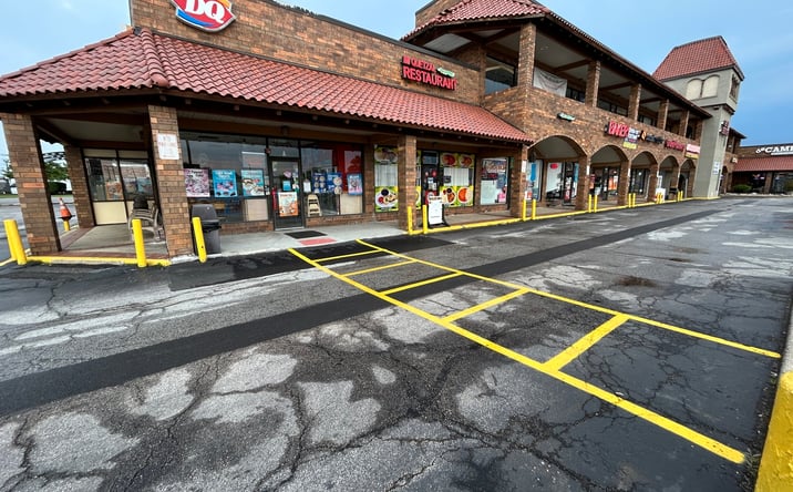 Pictures of Office, Retail property located at 229 W GRAND Avenue v, Bensenville, IL 60106 for lease - image #1