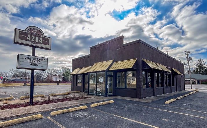 Pictures of Retail, Restaurant property located at 4130 W Main St, Belleville, IL 62226 for lease - image #1