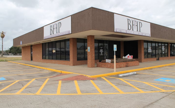 Pictures of Retail, Office property located at 1806 Center St, Deer Park, TX 77536 for lease - image #1