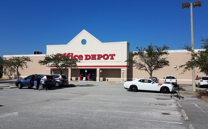 Pictures of Retail property located at 550 E Merritt Island Cswy, Merritt Island, FL 32952 for lease - image #1