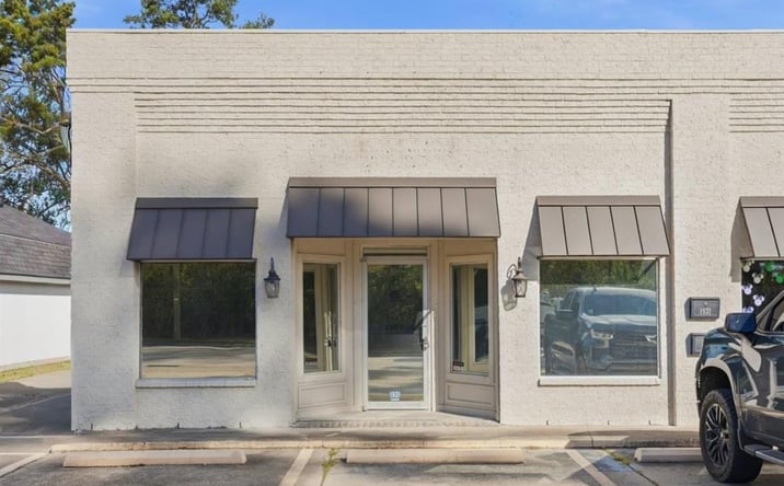 Pictures of Office property located at 1931 Maplewood Drive, Sulphur, LA 70663 for lease - image #1