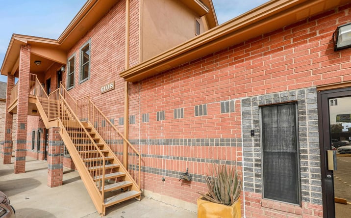 Pictures of Office property located at 6108 McPherson Rd, LAREDO, TX 78041 for lease - image #1