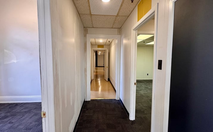 Pictures of Office property located at 441 E Market St, York, PA 17403 for lease - image #1